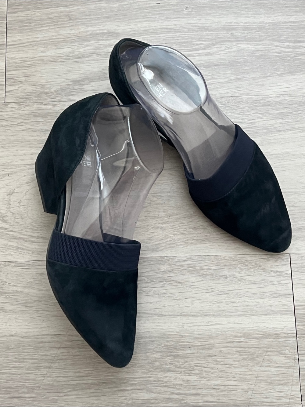 Eileen Fisher Navy Suede D’Orsay Block Heel Pumps Women’s Size 8